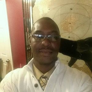 Meet your Posher, Theodis